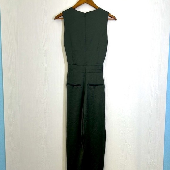 H&M - Dark Khaki Green Ankle Length Sleeveless Jumpsuit 100 % Polyester SZ 6 - Picture 10 of 12